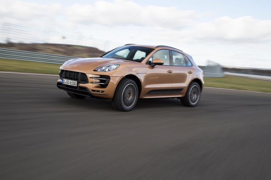  Porsche Macan Turbo 2014 года  (фото 24 из 33)